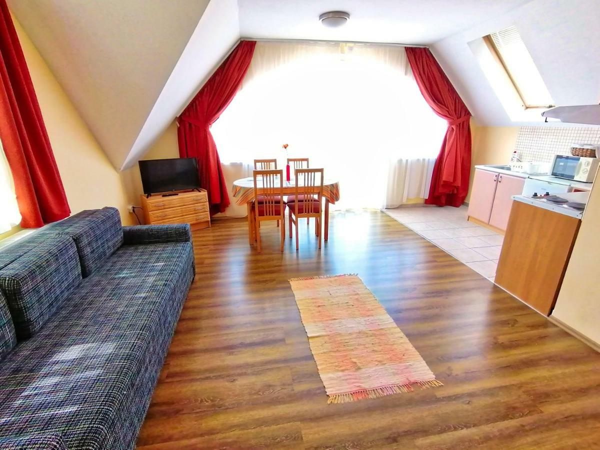 Villa Aida Apartman Hajduszoboszlo Luaran gambar