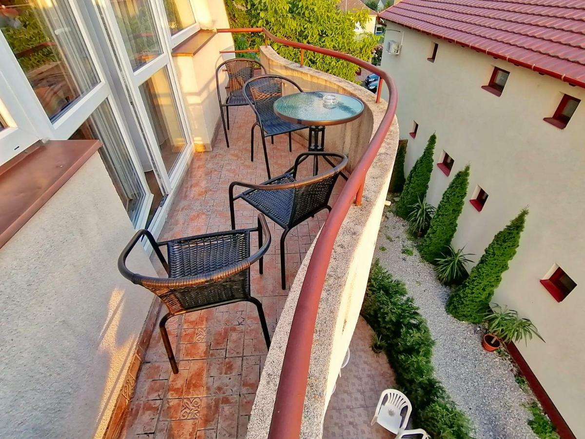 Villa Aida Apartman Hajduszoboszlo Luaran gambar