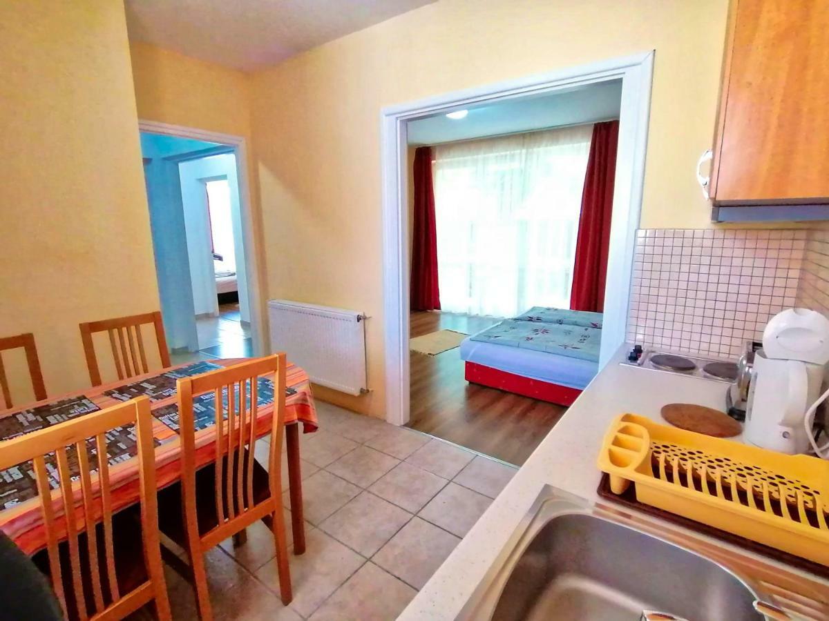 Villa Aida Apartman Hajduszoboszlo Luaran gambar