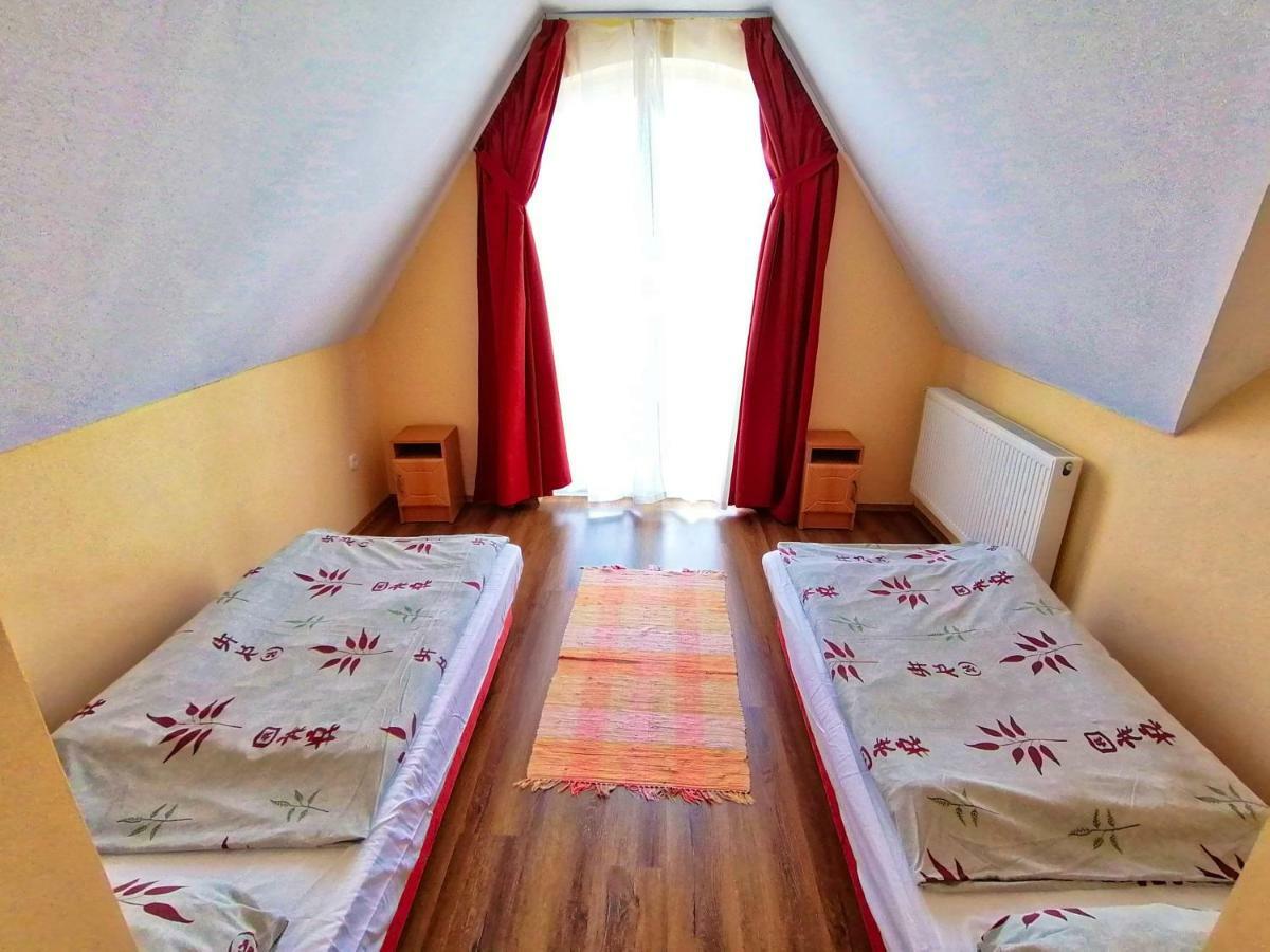 Villa Aida Apartman Hajduszoboszlo Luaran gambar
