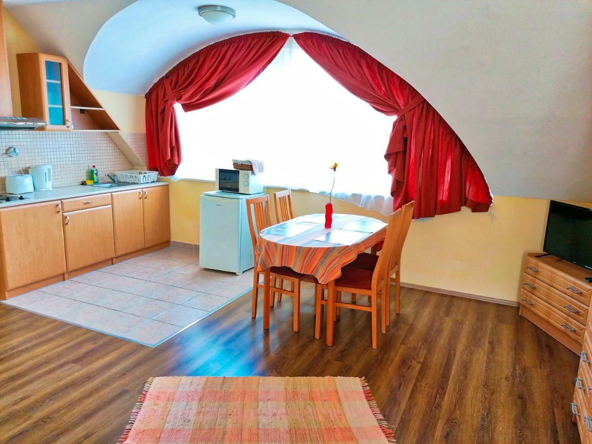 Villa Aida Apartman Hajduszoboszlo Luaran gambar