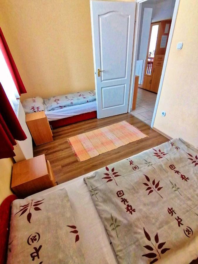 Villa Aida Apartman Hajduszoboszlo Luaran gambar