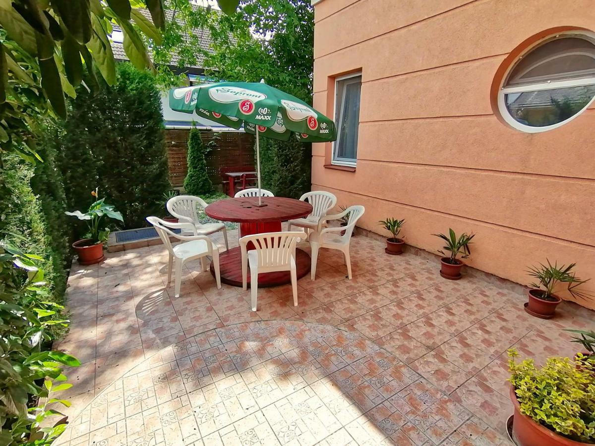 Villa Aida Apartman Hajduszoboszlo Luaran gambar